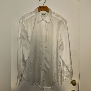 Men’s Calvin Klein dress shirt